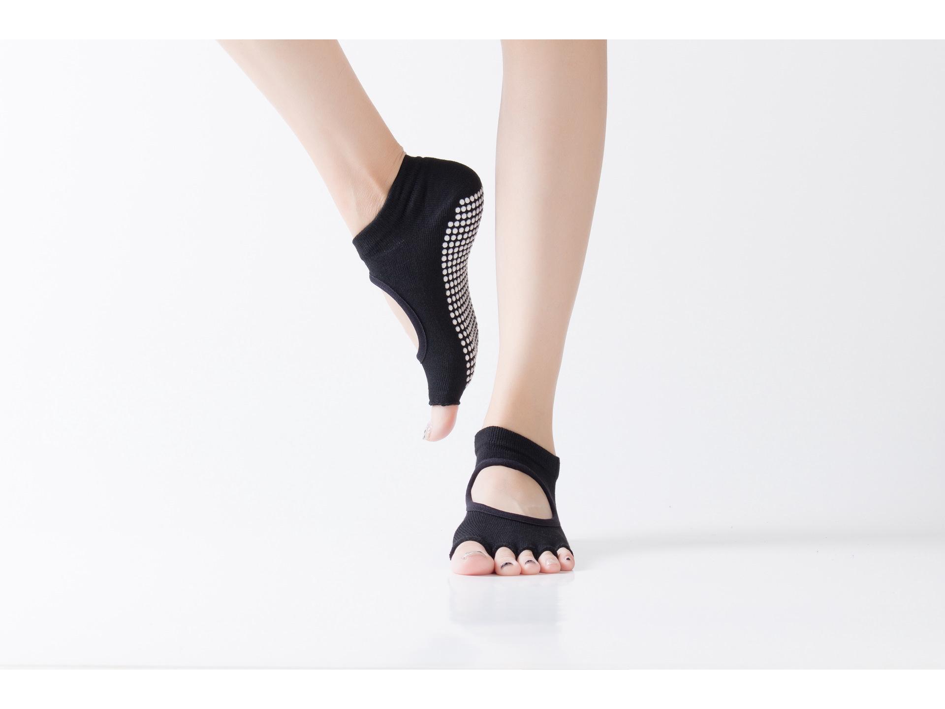 Women s Open-Toe, Open-Heel Yoga Pilates Socks with Anti-Slip Gel Dots One Size