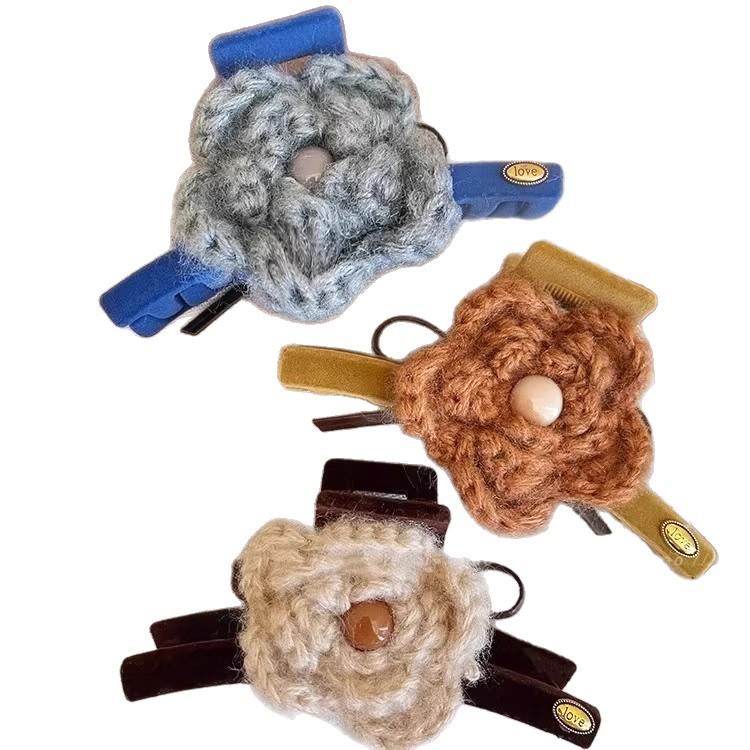 2025 Elegant Wool Flower Claw Clip - Large Winter Hair Accessory