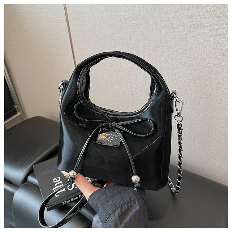 

Niche bag women s new summer chain messenger bag casual portable dumpling bag чёрный