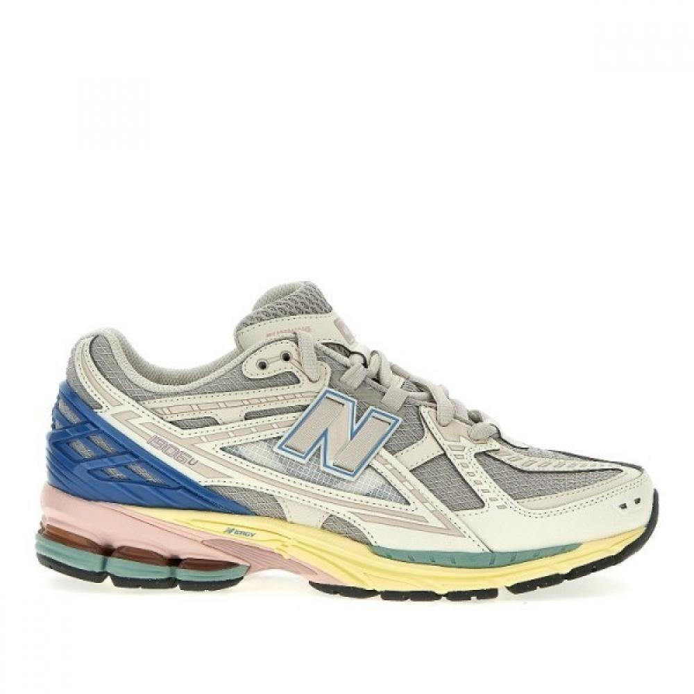 

New BalaNce Sneakers M1906 Nc US9