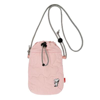 8405 Snoopy Quilted Mini Bag with Shoulder IP BR Quilt Peanuts [Routeto] Die-cut (04 Pink)