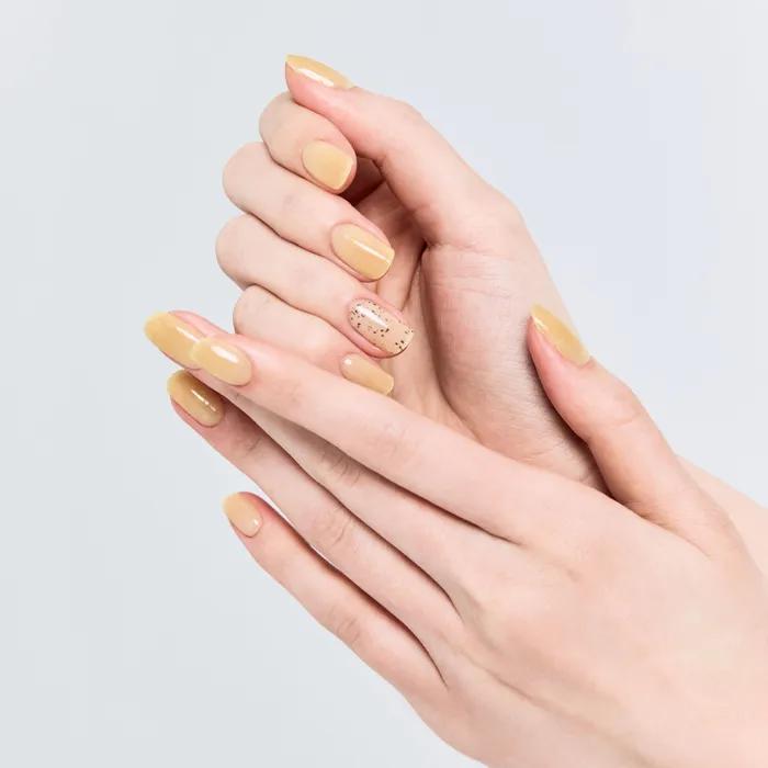Lemon Cream Gel Nail