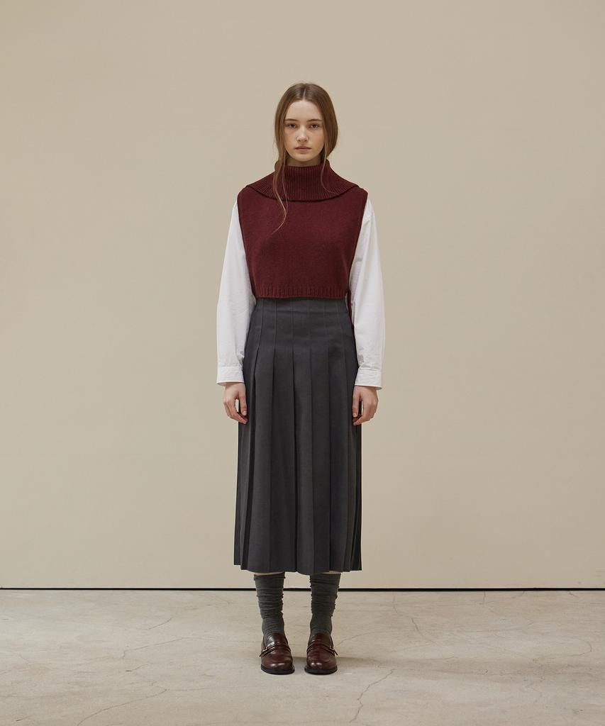 Shine On You Yak Turtleneck Ribbon Tie Vest_Burgundy