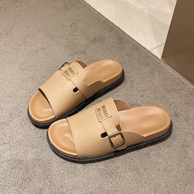 

Летние тапочки женские новые уличные толстоподошвенные модные тапочки высококлассные мягкие однословные прохладные тапочки 40-41 (one size smaller)