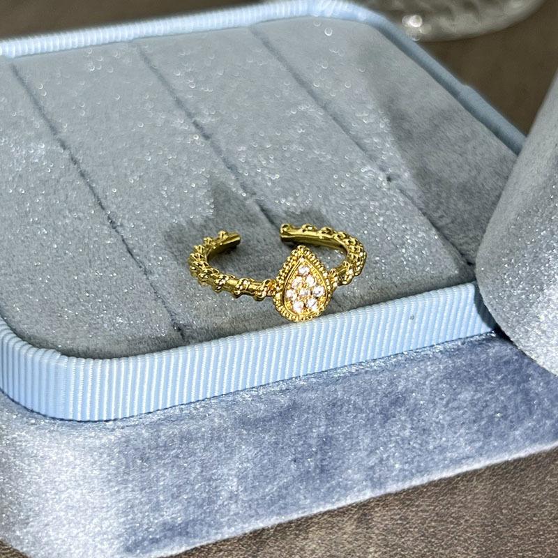 2026 Old Money Wind Exquisite Micro-inlaid Zircon Butterfly Flower Opening Ring Women's Light Luxury Geometric Stacking Wearing Versatile Niche Ring
