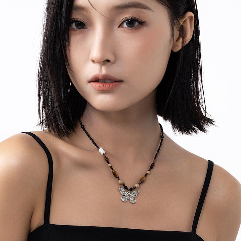 Maillard Retro Beaded Butterfly Necklace - Light Luxury Niche Chinese Style Clavicle Sweater Chain for Women