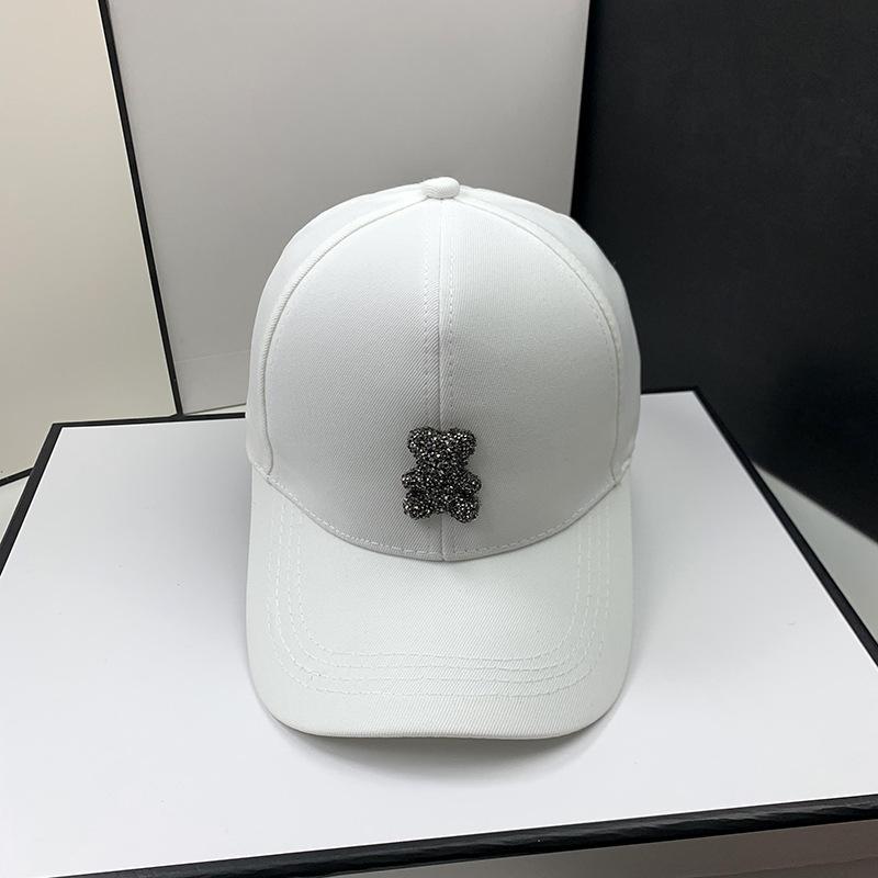 A New Fashionable Summer Sun Hat for Women  A Spring and Autumn Rhinestone Bear Baseball Cap  and A Face Showing Little Baseball Cap