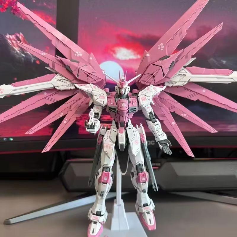 HG 1/144 Sakura Růžová Freedom CitroëN Verze pro opravu masky Modelový stavebnicový model Akční figurky Dekorace Panenka Dětská puzzle hračka