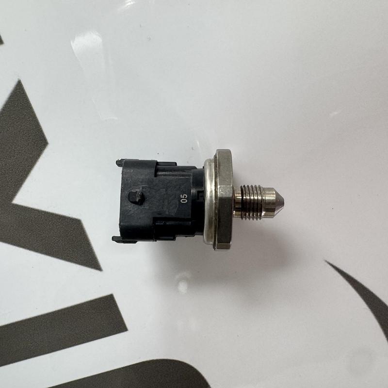 353422E610 35342-2E610 Fuel Rail High Pressure Sensor for Hyundai Accent Veloster Tucson for Kia Seltos Forte Soul