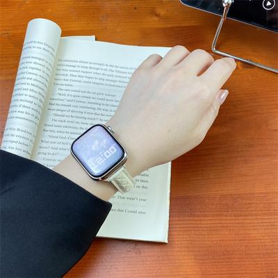 Genuine Leather Watch Band For Apple Watch Series 10 42mm/9 8 7 41mm/SE (2023) SE (2022) SE 6 5 4 40mm/3 2 1 38mm Strap with Magnetic Double C Buckle