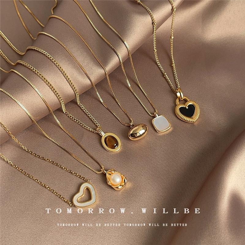 French Style Elegant Natural Pearl Heart Shape Women's All-Match Niche Light Luxury Snake Chain Sweater Chain Real Gold Plating