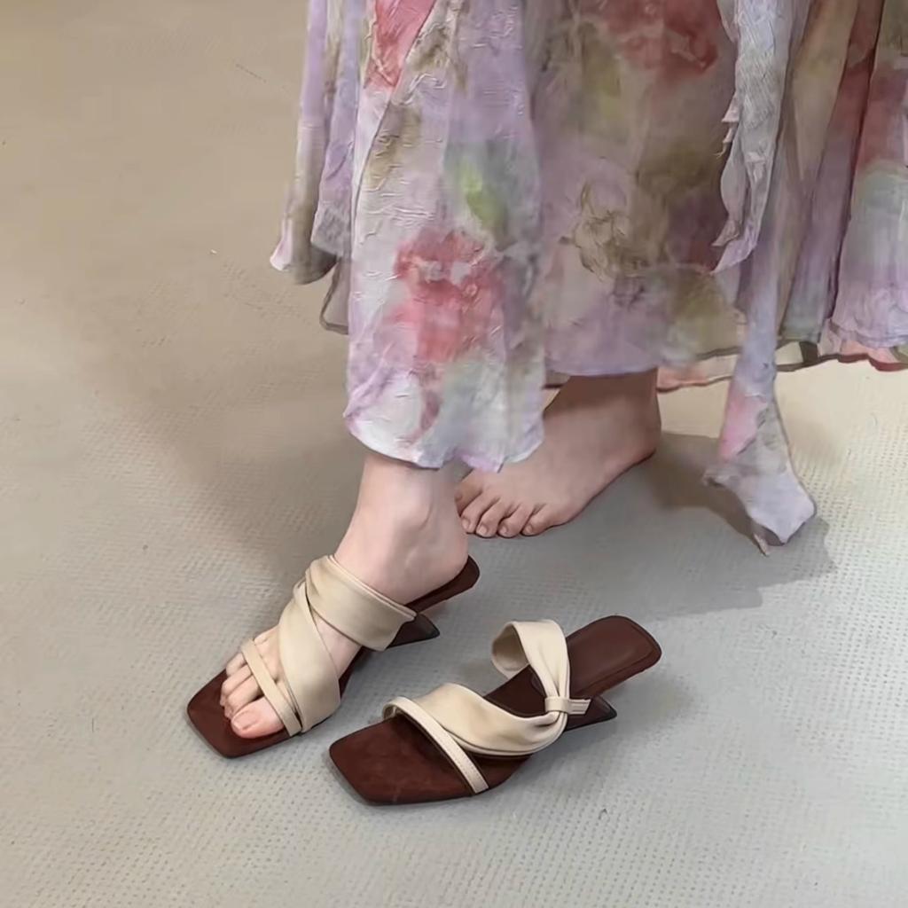 Color matching retro babes! Square head suede one-word with wedge heels slippers women's summer open-toed high-heeled sandals