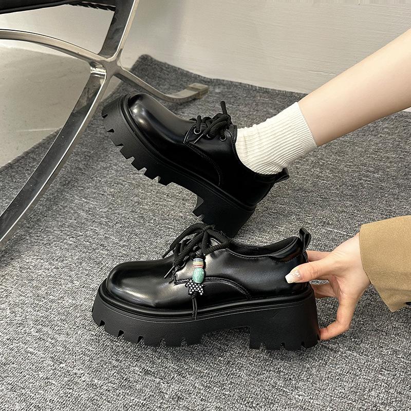 Chaussures plates à plateforme style britannique en cuir petit pour femmes 2025 nouveau printemps et automne Mary Jane polyvalentes mocassins explosifs noir jk chaussures simples