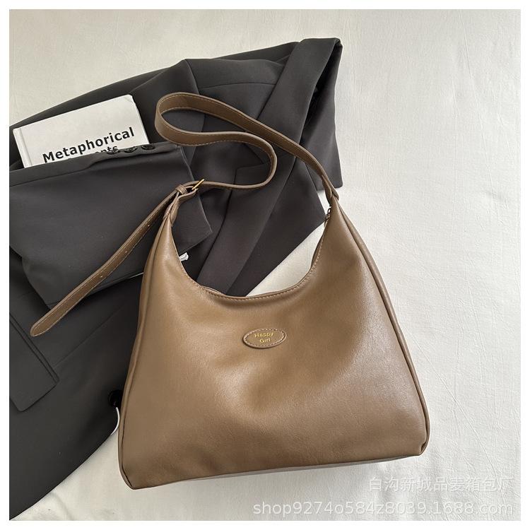 

Retro simple big bag women s 2025 new casual large-capacity tote bag fashionable commuter shoulder bag tide хаки