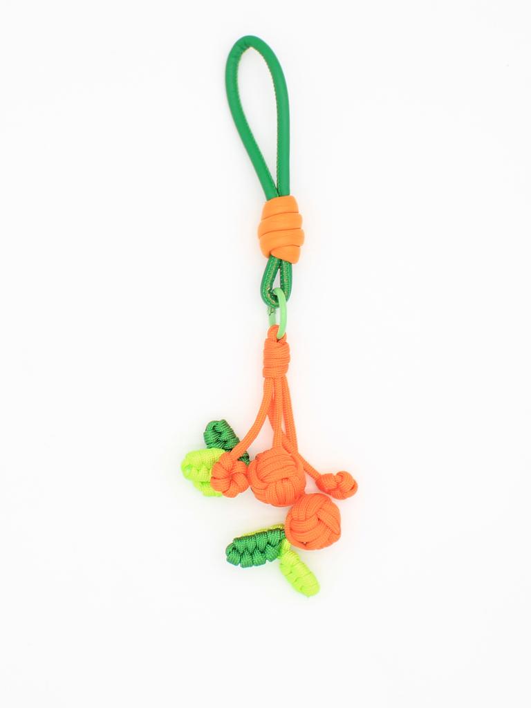 Cute and Childlike Hand-woven Carrot Flower Keychain Mobile Phone Pendant Bag Jewelry