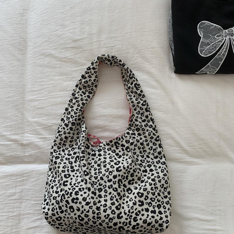 

Big bag women s new trendy fashion leopard print shoulder bag large capacity tote bag class commuter bag чорний
