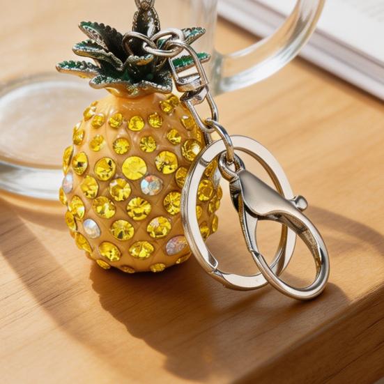 Schlüsselanhänger Anhänger Funkelnde Strasssteine Eingelegt Dreidimensionales Ananas Design Schlüsselkette Leichtes Auto Tasche Zubehör