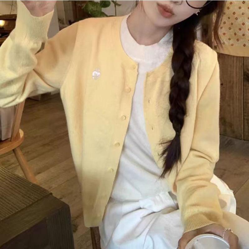 Autumn bottoming shirt with contrasting color fake two-piece knitted sweater lazy wind long-sleeved sweater jacket women