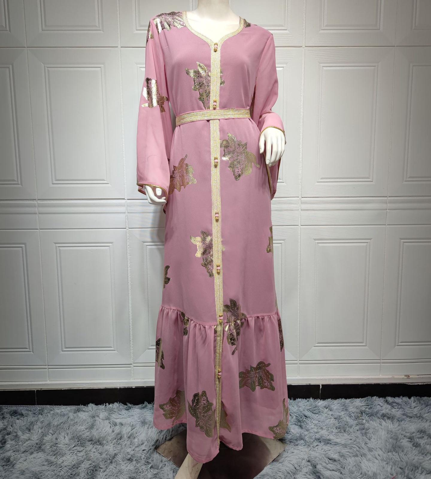 

Мусульманское платье-халат из шифона с бронзовым принтом и рукавами-колокольчиками S розовый