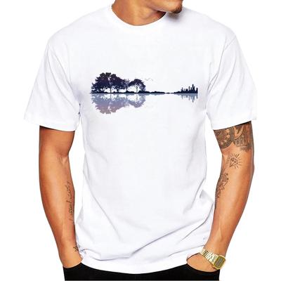 Natürlicher Gitarrenmusterdruck, einfach, modisch, lockeres T-Shirt aus 100% Baumwolle für Männer, voller Spaß.