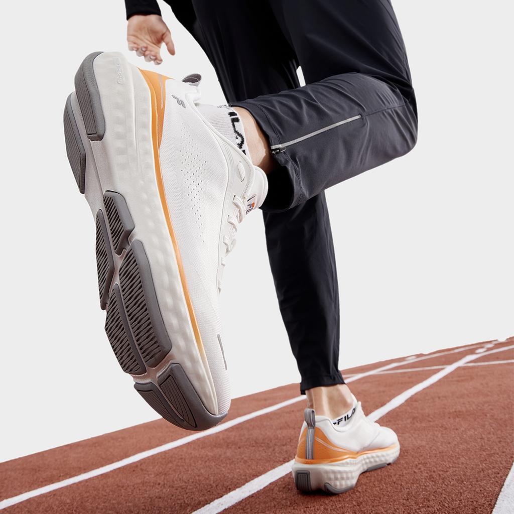 Fila Energy 2+ Simple Versatile Sports Low-Top Running Shoes Men Sneaker Bright-White A12M431105FBW