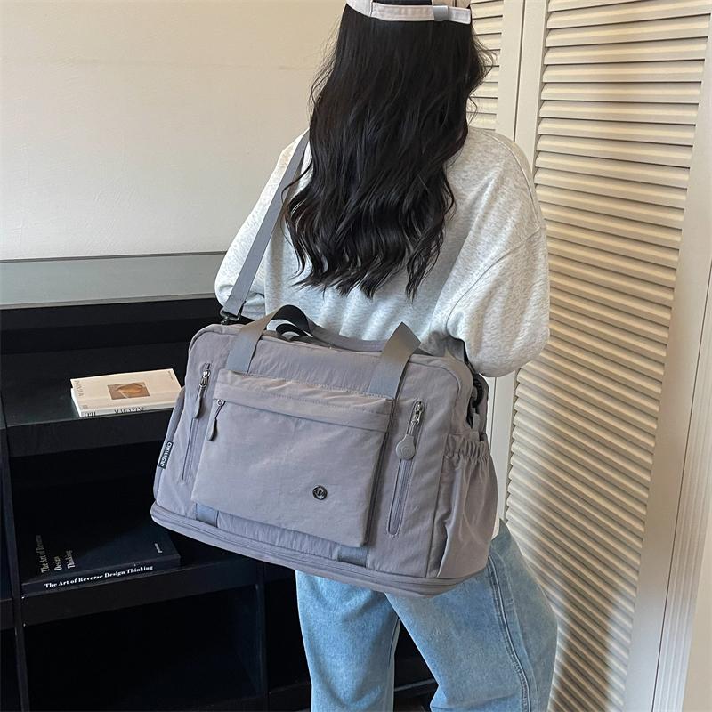 Large Capacity Nylon Duffel Bag for Women Men Lightweight Travel Tote Crossbody Shoulder