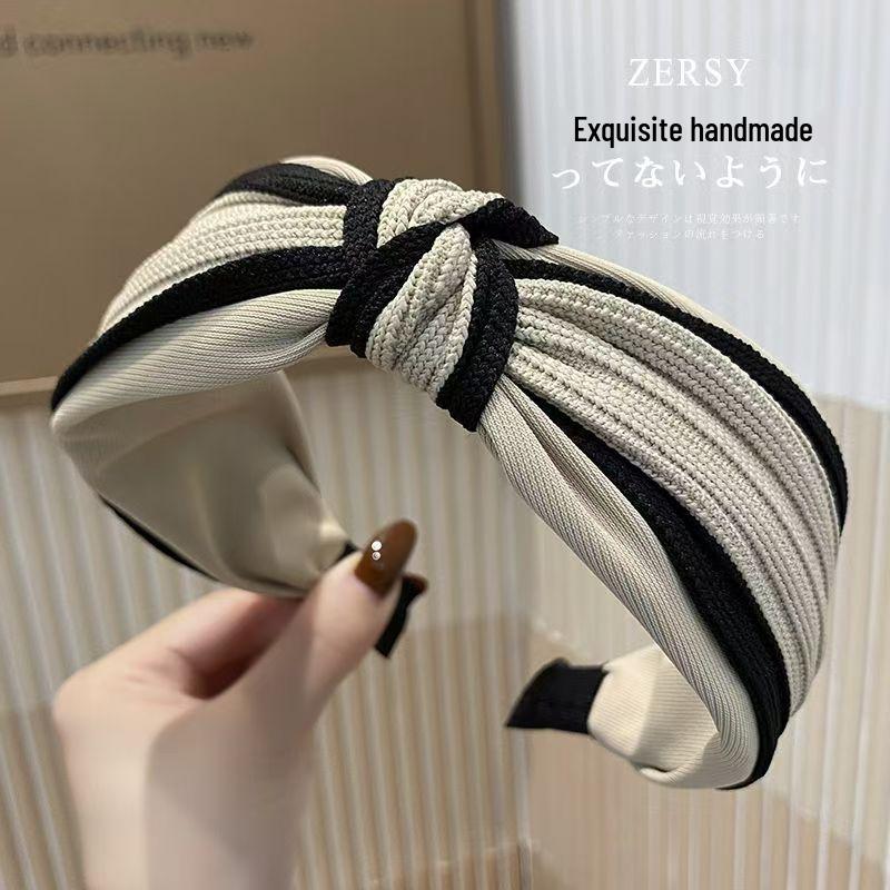 Luxury Autumn/Winter Hairband for Women - Elegant Wide-Brimmed Skull Top Clip for Hair & Face Wash.