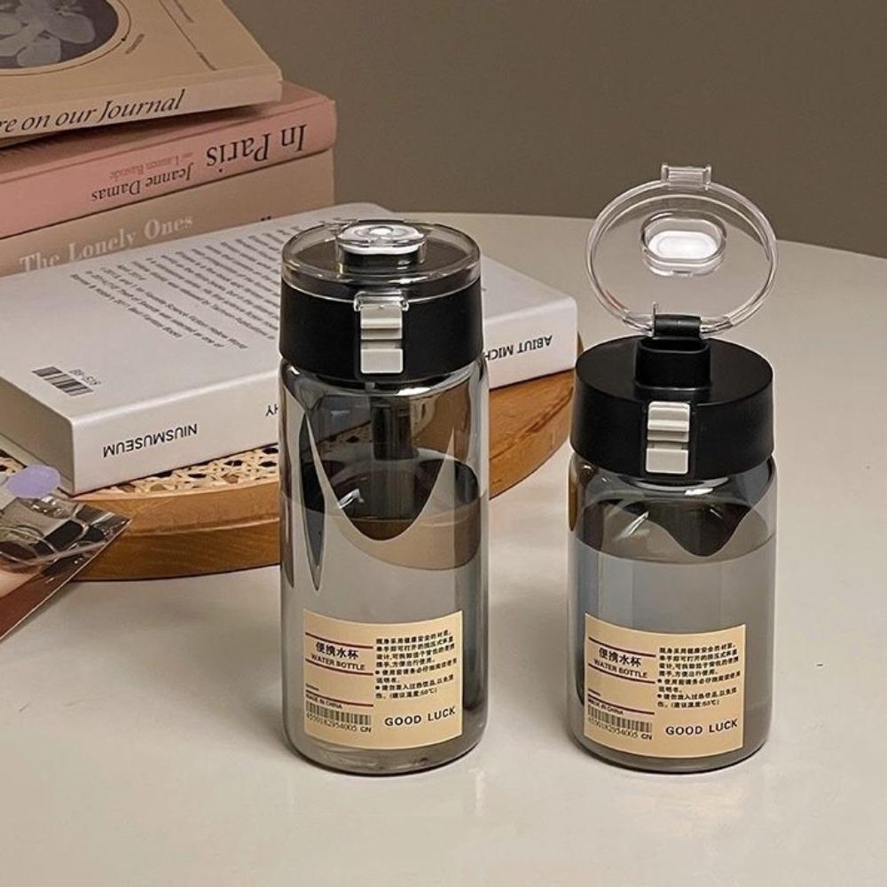 High value, simple and easy-to-use cup, portable and drop-resistant plastic cup with tea partition and high temperature water cup