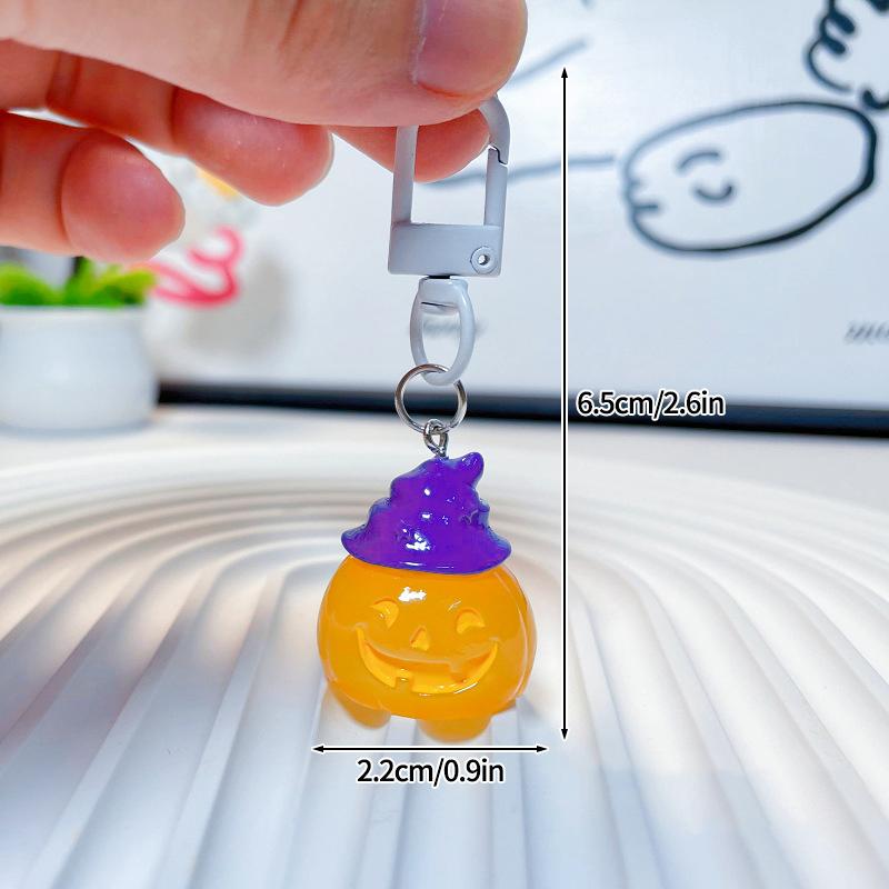 

Ghost Cute Keychain Glow-In-The-Dark Bag Charms 3D Halloween Doll Keychains Accessories Halloween Party Favors Kids Gift