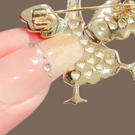 Brooch Pin, 3D Goose Design Lapel Pin with Mother-of-Pearl Inlay, Wear-Resistant Thick Coating Strong Buckle Pin for Coats Sweaters Gift
