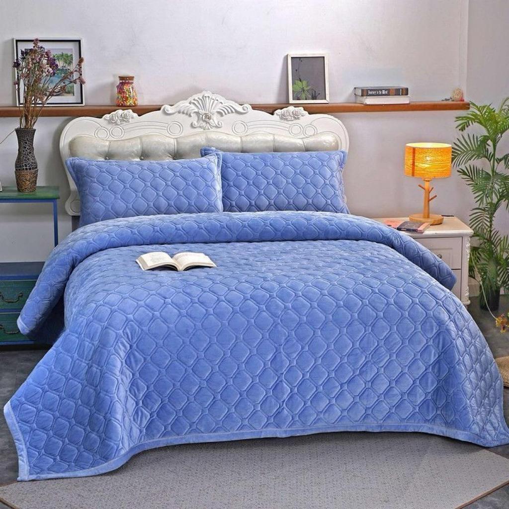 Coral Fleece Blanket Sheets Quilted Non-slip Double-layer Flannel Blankets Warm Blankets Leisure Blankets Air-conditioning Blankets