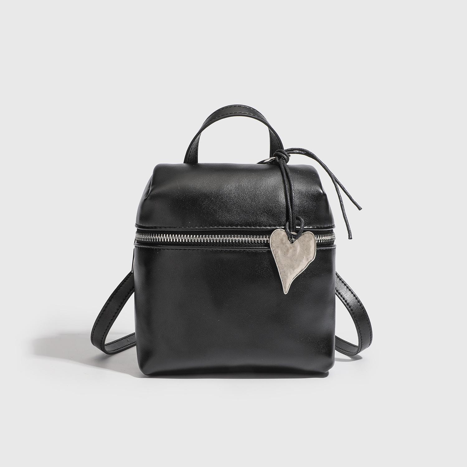 

2025 Summer New Genuine Leather Handbag, Niche High-End Fashion Commuting Versatile Shoulder Crossbody Small Square Bag чёрный