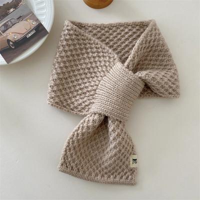 Écharpe courte en laine tricotée pour femme, style coréen, idéale pour l'automne et l'hiver. Cache-cou polyvalent, écharpe ajourée confortable, idéale pour les étudiantes. Écharpe chaude pour étudiantes.