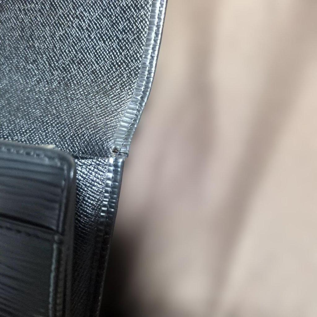 Used LOUIS VUITTON Epi Long Wallet Black