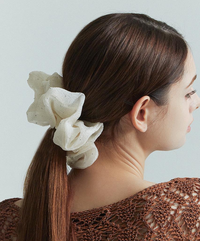 Charmy Glitter Scrunchie (Ivory)