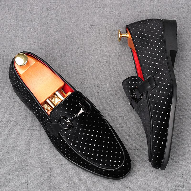 Moda Nuova Moda Uomo Fantasia Pois Abito Scarpe in Pelle Maschio Designer Nero Matrimonio Ballo di Fine Anno Scarpe per la Casa Zapatos Hombre
