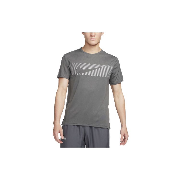 

Nike Футболка с коротким рукавом и полосатым логотипом, мужская, серая, FN3052-068 L