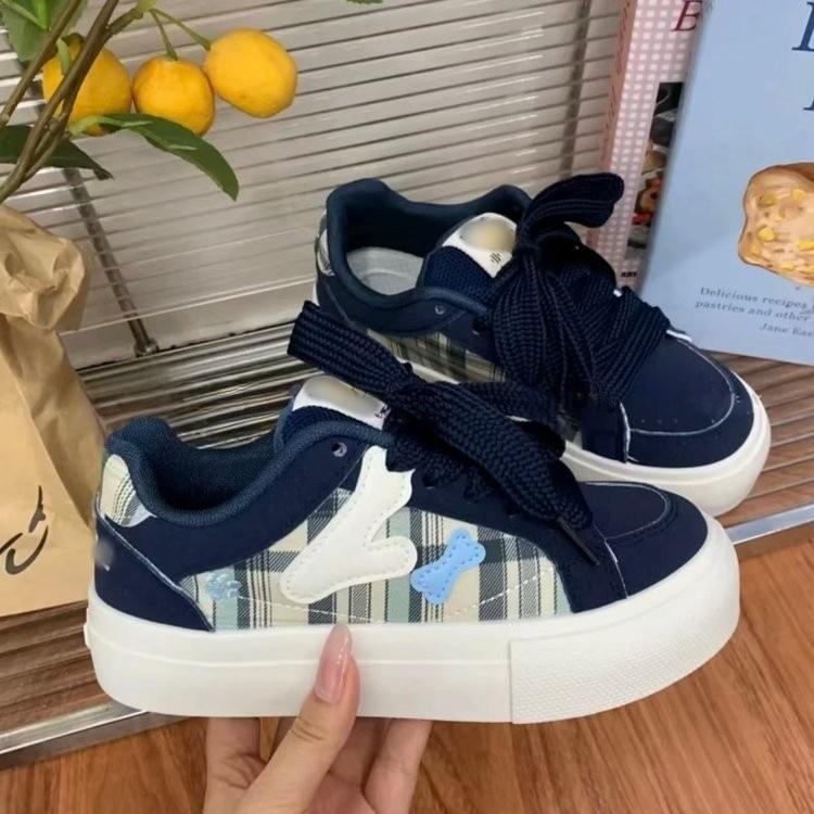 Thick-soled heightening original casual board shoes autumn new student ins sports bread shoes 35