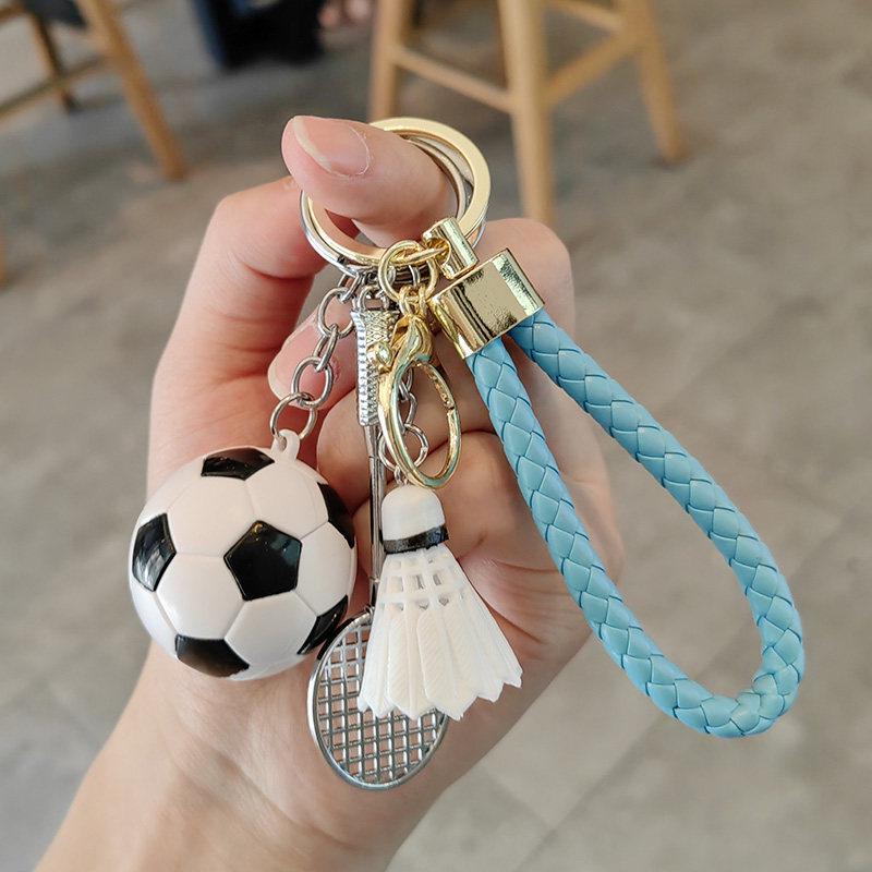 Exquisite Badminton Keychain: Creative Sports Gift for Boys, Girls, Couples - Pendant Ornament Keyring.