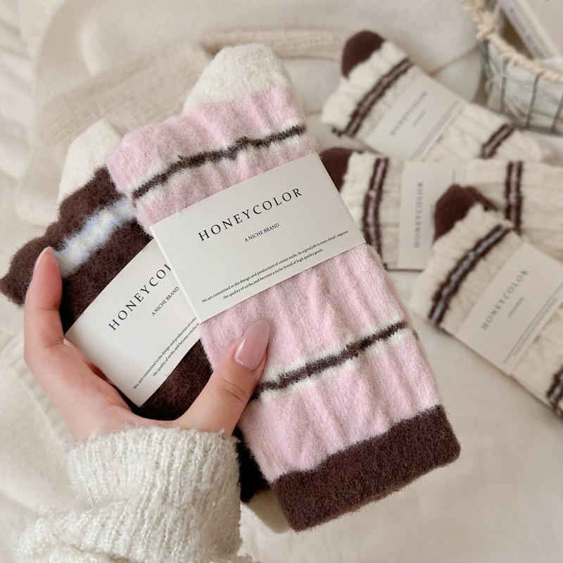 Winter Thick Socks, Women's Striped Color-blocking Warm Fleece Thickened Plush Striped Mid-calf Socks, Home Pile Sleep Socks