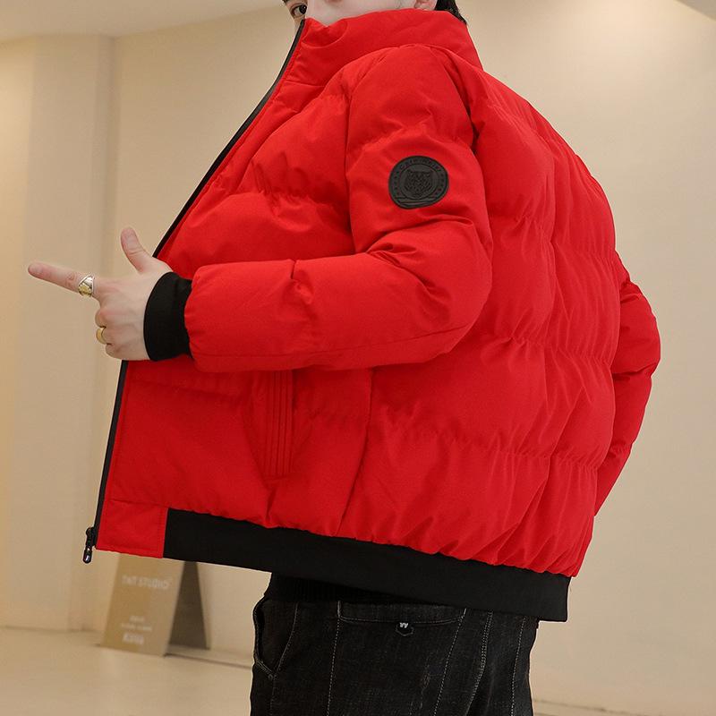 Paltoane elegante coreene de toamnă/iarnă pentru bărbați: jachete versatile, călduroase, căptușite cu bumbac și jachete de puf, opțiuni la modă de îmbrăcăminte de lucru.