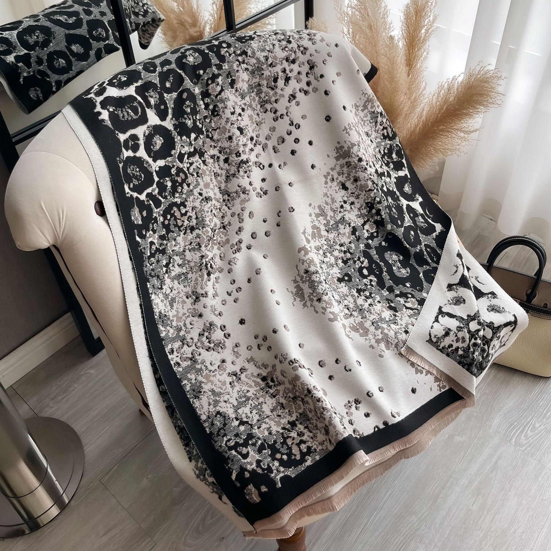 

Осенне-зимний леопардовый принт, модный длинный шарф, шарф, женская высококачественная шаль с высококачественной накидкой 185*65cm