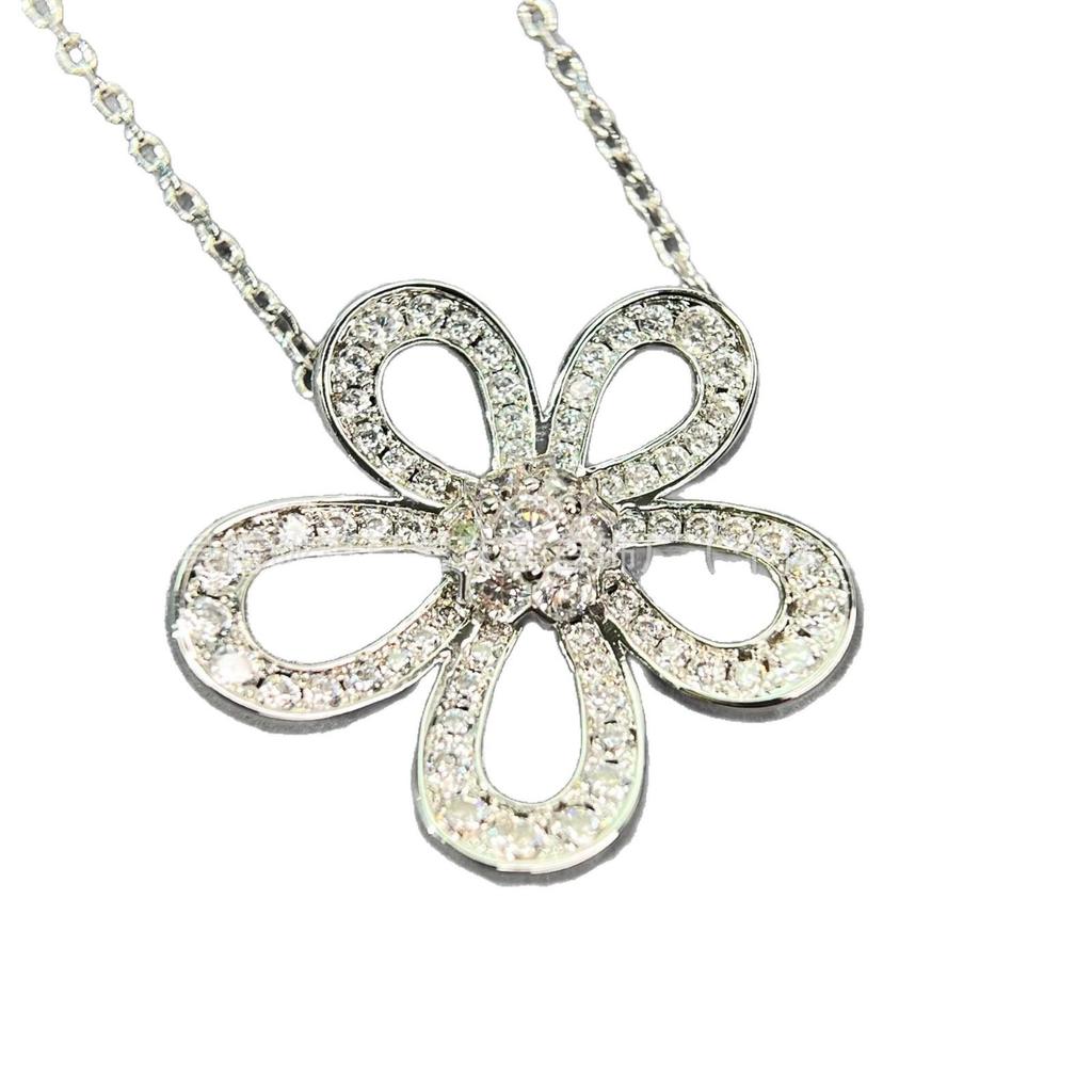 Elegant Sterling Silver Sunflower Necklace with Diamond Hollow Pendant and Clavicle Chain for Women