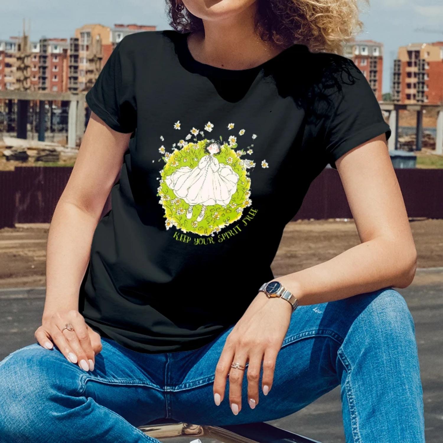 

Summer Womens Short Sleeve CottonTShirt Sweet Cutie Strawberries Dessert Print forOutdoorPicnicsYoungWomen with a CuteYummyStyle S чёрный