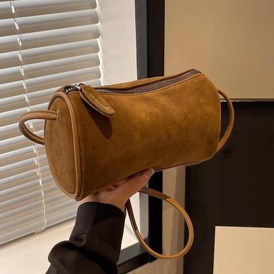 Borsa cilindrica in pelle scamosciata alla moda per le donne Autunno Nuovo versatile Pendolarismo Texture opaca Borse a tracolla Semplice ed elegante Borsa a tracolla