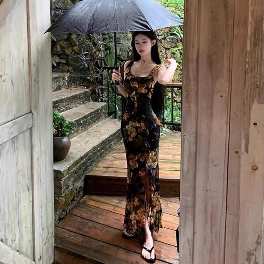 French Retro Temperament, Royal Sister Style, Advanced Sense, Printed Lotus Leaf Edge Suspender Dress, Summer Open-ended Hip-wrapped Long Dress