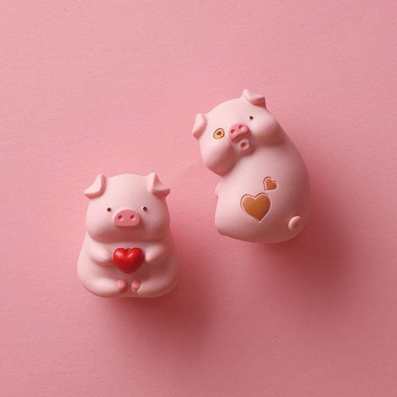 Pink Pig Holding Love Refrigerator Sticker Magnetic Magnet Po Wall 3D Resin Cultural and Creative Product Personality Gift