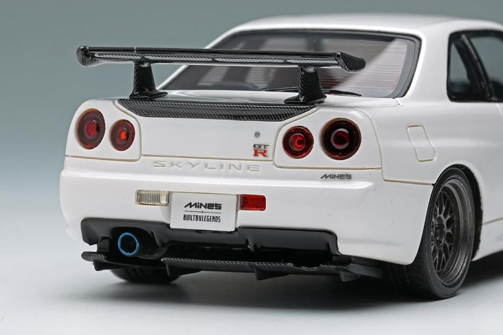 Make Up EIDOLON Scale BUILT BY LEGENDS Skyline Shiranami White Finished Model EM681A 1/43 Mine's GT-R (BNR34)