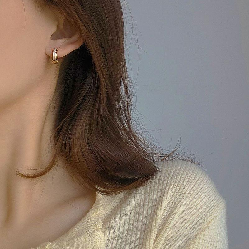 Female Retro Fashion Simple Temperament Personality Cross Ring Earrings