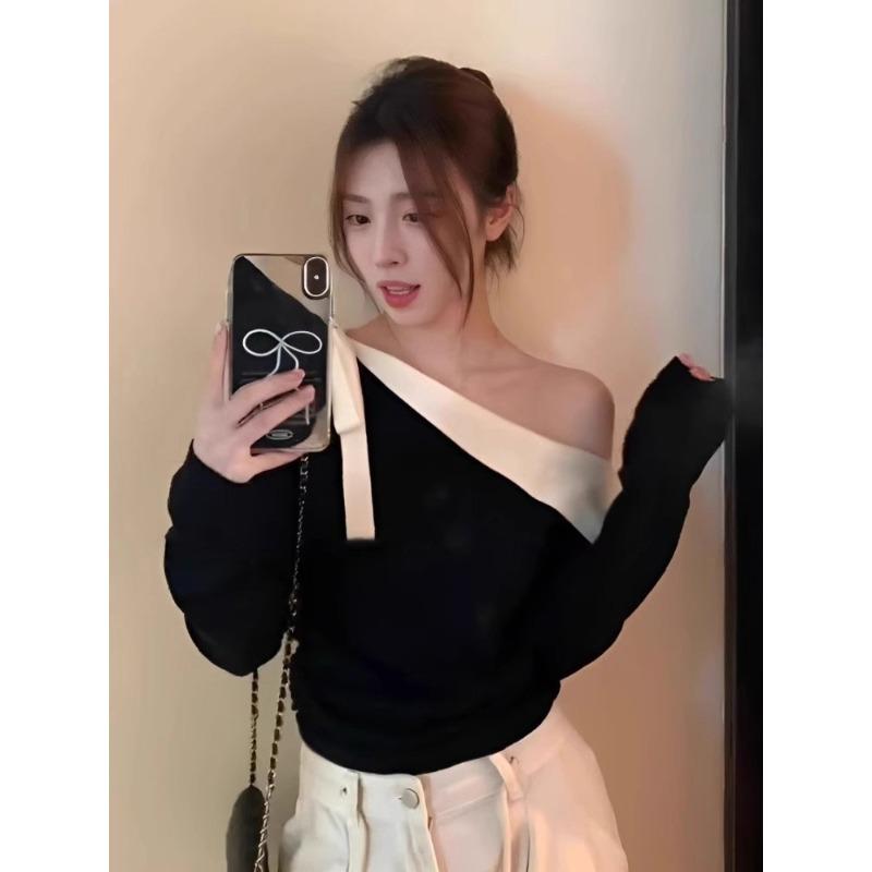 Sweet and spicy slant-neck off-the-shoulder knitted bottoming shirt women's spring contrasting top slim-fitting sweater